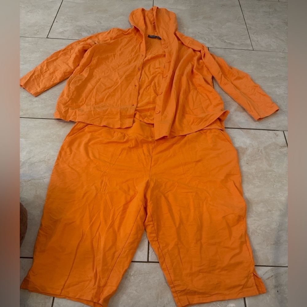 Bright Orange Women's Two-Piece Capris Set